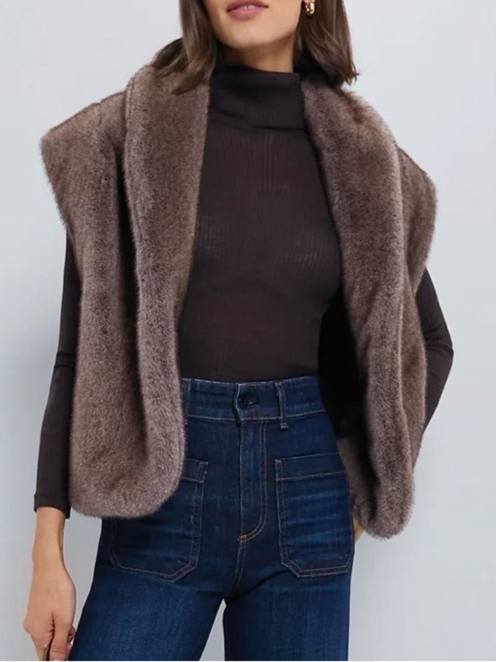 Hyacinth House Oversized Aspen Faux Fur Vest brown open front, pockets, XXL